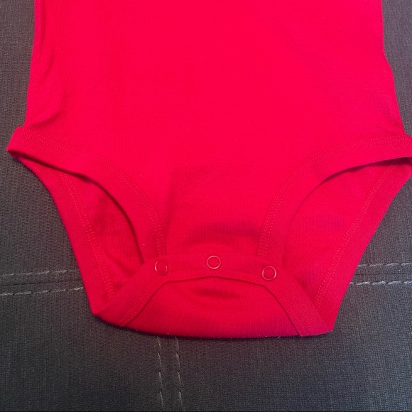 3/$25 Carter’s Long Sleeve Boys Graphic Red Onsie NWOT - Picture 9 of 12
